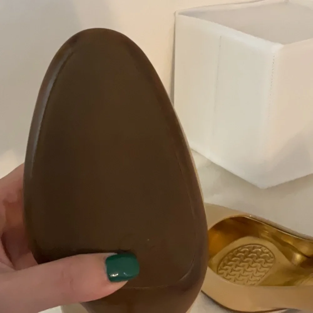 Coach Salma Soft Patent Leather Heels, Size 8B, Tan/Beige - Picture 8 of 13